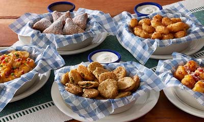 Free Cracker Barrel Bites and Beverages